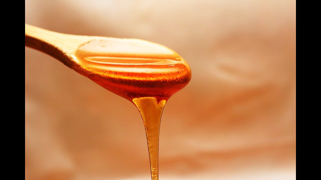 No big pores or dark patches! Every day, use a honey toner to whiten your skin and glowing skin