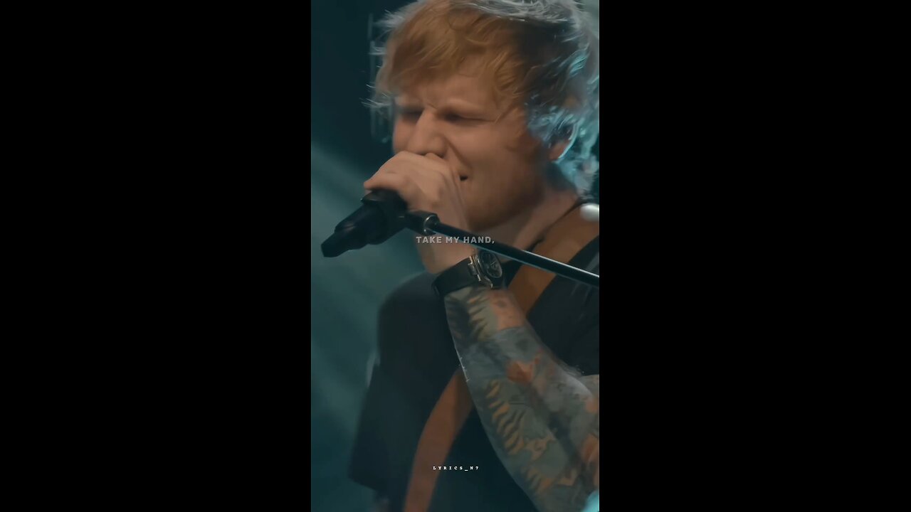 Shape of You- Ed Sheeran LIVE