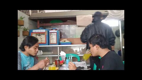 Sarapan Pecel Madiun dan Tumpang Kertosono