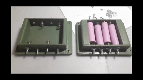 DIY 18650 battery holders made from wood