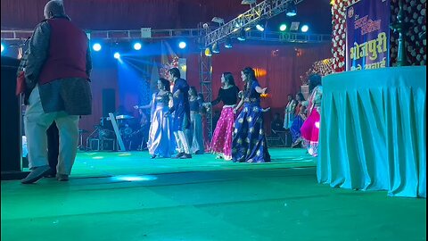 bhojpuri dance 🩰 on the stage