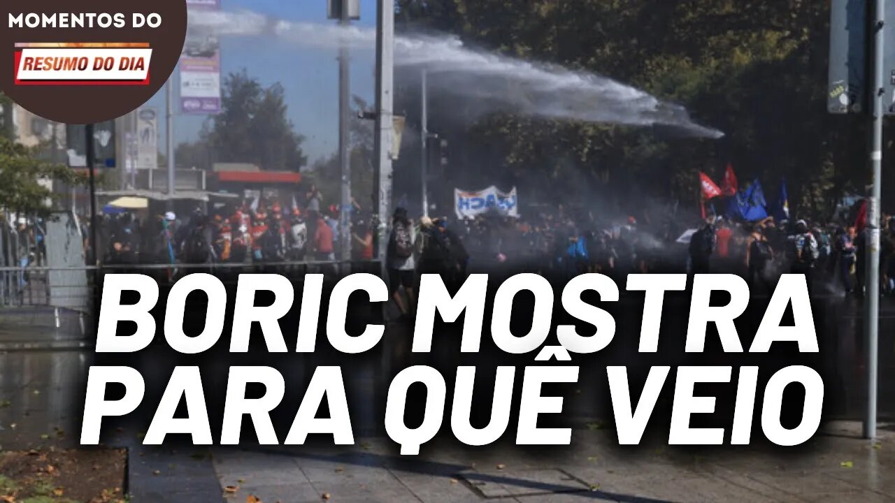 Boric reprime protesto estudantil no Chile | Momentos