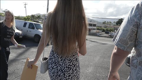 Bank of Hawaii Closes Account of Maskless Patron