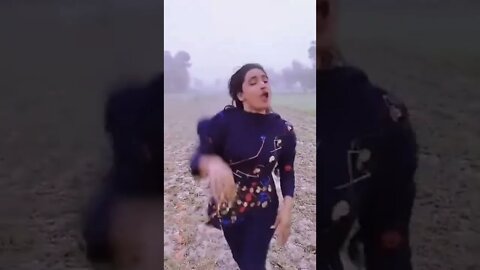 Desi Girl 12 #Bantasticfun #ytshorts #dance #desidance #desigirl #desigirldance #viral #viral2022