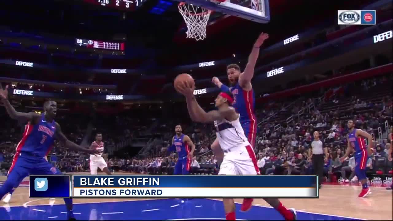 Blake Griffin laughs at referee's non-call on Bradley Beal's travel