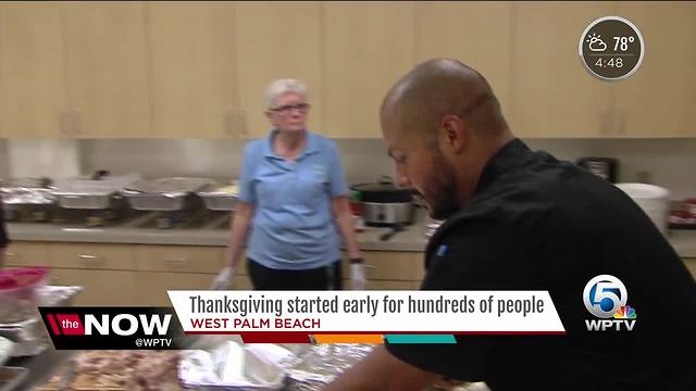 Thanksgiving started easly for hundreds of people