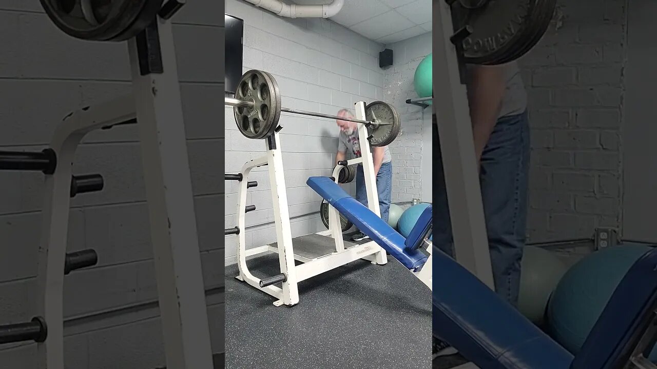 Incline Bench Friday, Crazy 🤪 old man