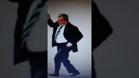 LULA DANÇA E CONGRESSO 4RM4 4T4QU3! #shorts #lula #congresso #bolsonaro