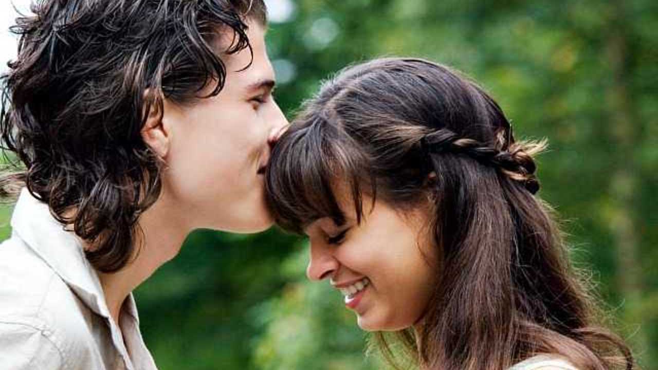 How To Know If He Loves You