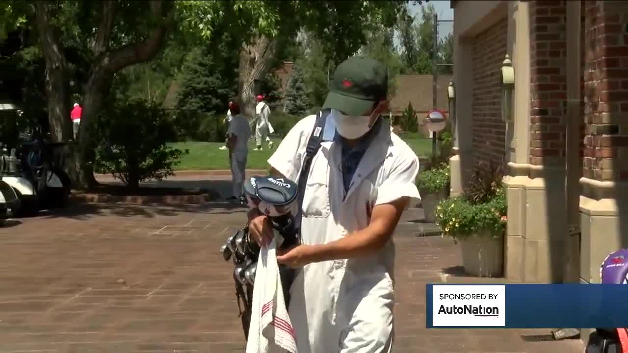 Colorado teen earns college scholarship through caddying