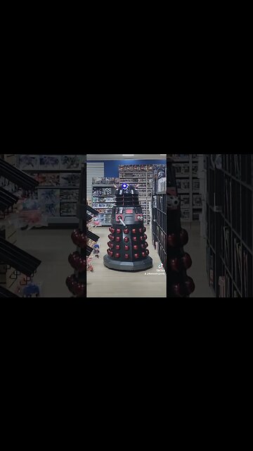 👉 #DALEK INVADES #COMIC BOOK STORE #DOCTORWHO #DALEKHAL #COSPLAY #COSPLAYER #SUBSCRIBE #SHORTS