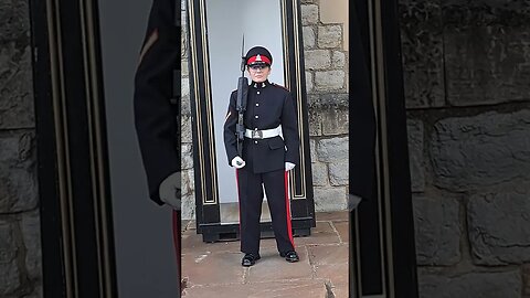 Male and female guard 39 engineer regiment #toweroflondon