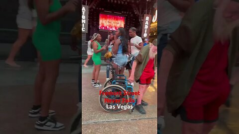 Athletic female, seeking random male suitor must enjoy music, exercise, public displays of affection