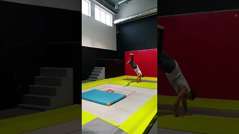 twister 2 #youtubeshorts #akrobatyka #salto #trening #workout #shortvideo #skills #parkour