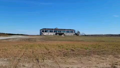 Center for the housing of 500 families 10 minutes away