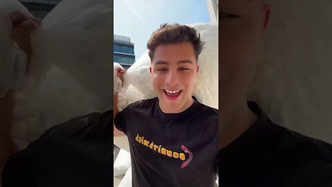 CE NU SE VEDE PE NET