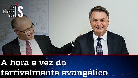 Bolsonaro afirma a ministros que indicará André Mendonça ao STF