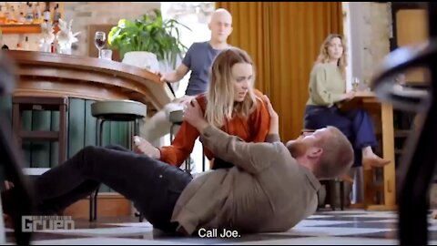 COMMISTRALIA: New "vaccine" ad - "Don´t call Joe Rogan... trust the science"