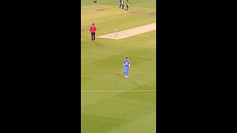 Virat Kohli sledging Aussies in Australia 😏