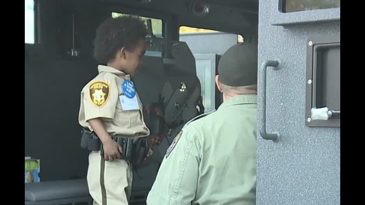 4-year-old boy gets to be part of LVMPD for the day