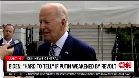 Biden says Putin is losing the war in Iraq 😂