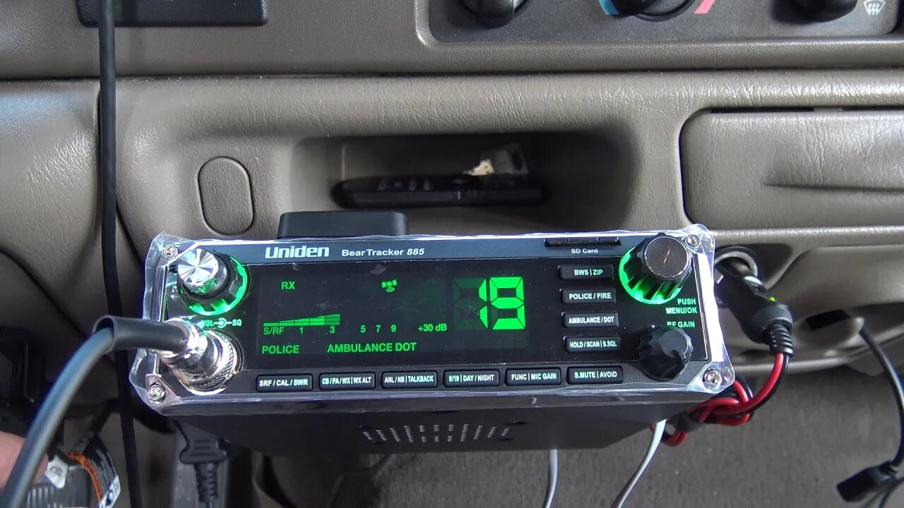 I Installed The Uniden Beartracker 885 CB Radio/Scanner Hybrid In My Truck, Review Part 2!