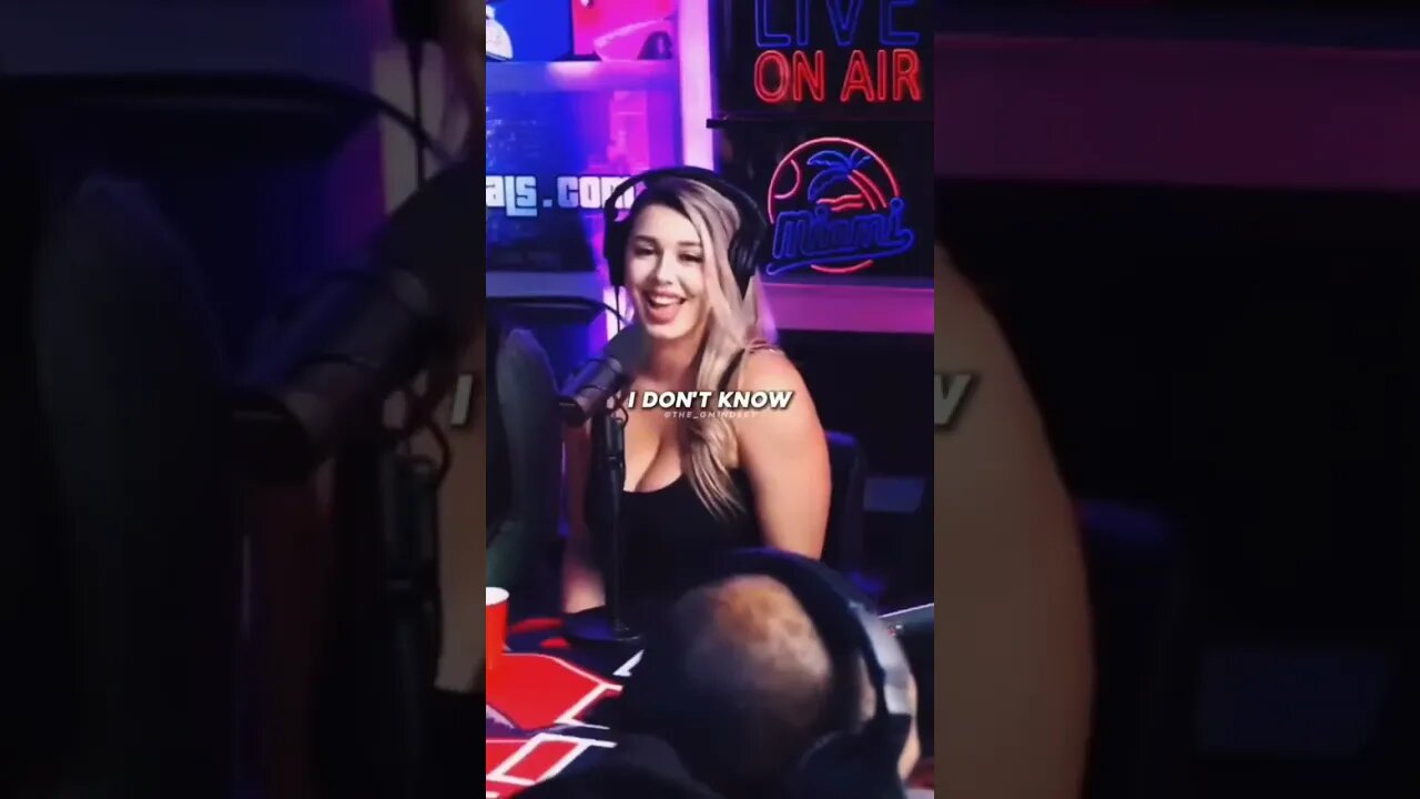 How much men is US earn