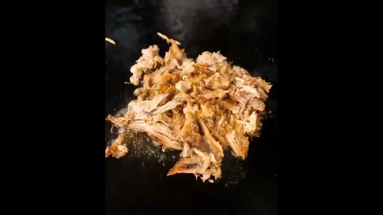 Bacon & pulled pork grilled cheese sandwich | @aggressively on IG🐷🧀🇺🇸 #shorts