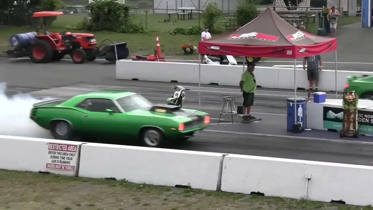 Old vs New School - drag racing-4