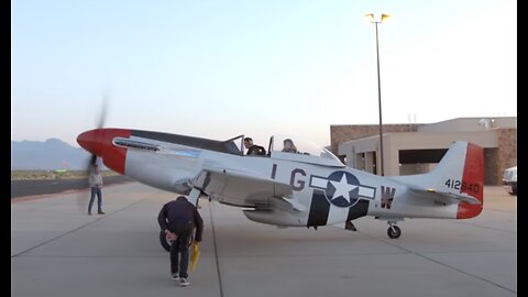 TOM CRUISE - MUSTANG