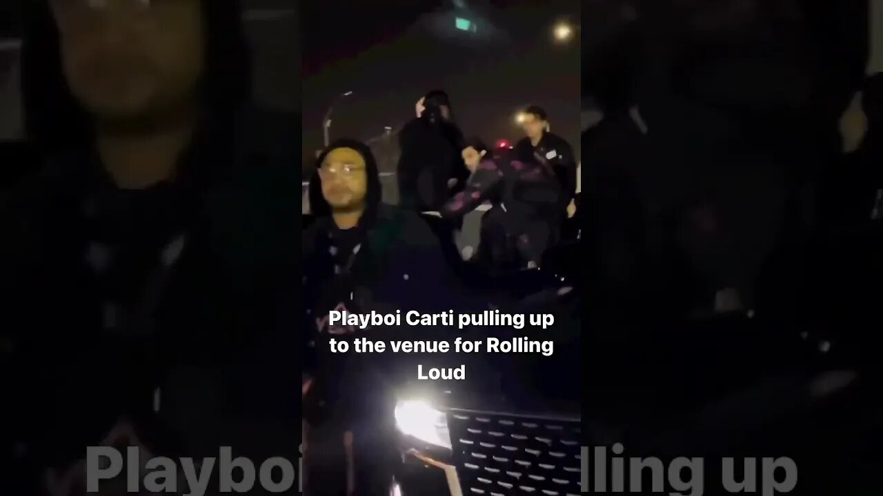 How Playboi Carti Pulls Up To Perform..