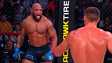 Yoel Romero being Yoel Romero