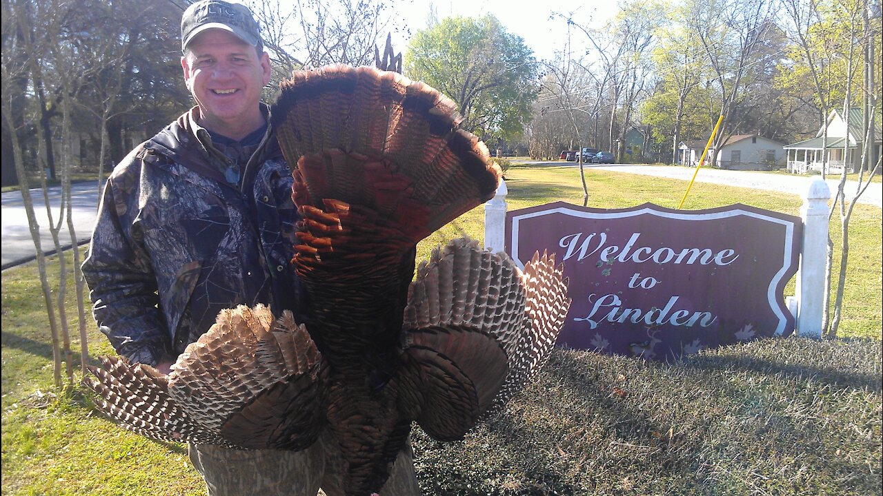 Turkey Hunting With Grand National Gobbling Champion Joe Slaton