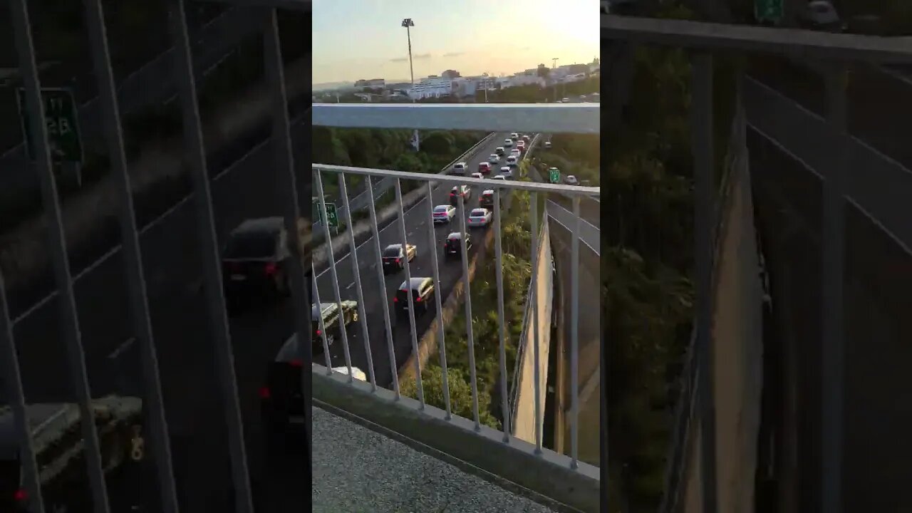 Upper Queen Street motorway overpass