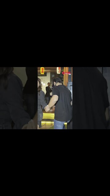 Shilpa Shetty LAUGHS as paps call Raj Kundra "Mask Man"❤️ 🔥 😍