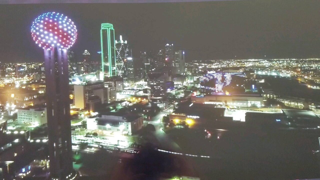 4th of July reunion tower light show