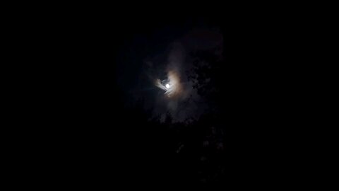 Beautiful Lunar Halo ✨️