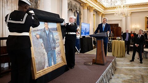 Oil On Canvas? Eco Hypocrite John Kerry On Hand For Unveiling Of His State Department Portrait