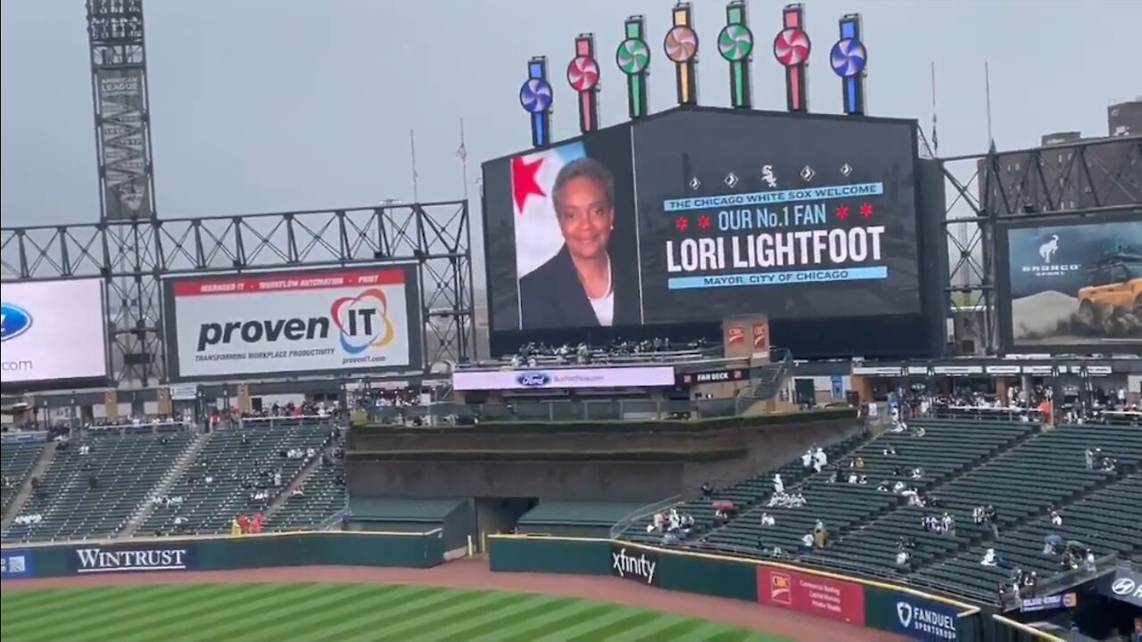 Illinois Gov Pritzker & Chicago Mayor Lightfoot Booed