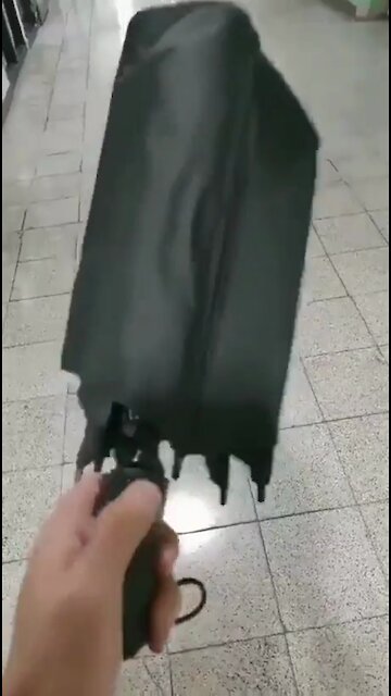 Umbrella leading it's own life