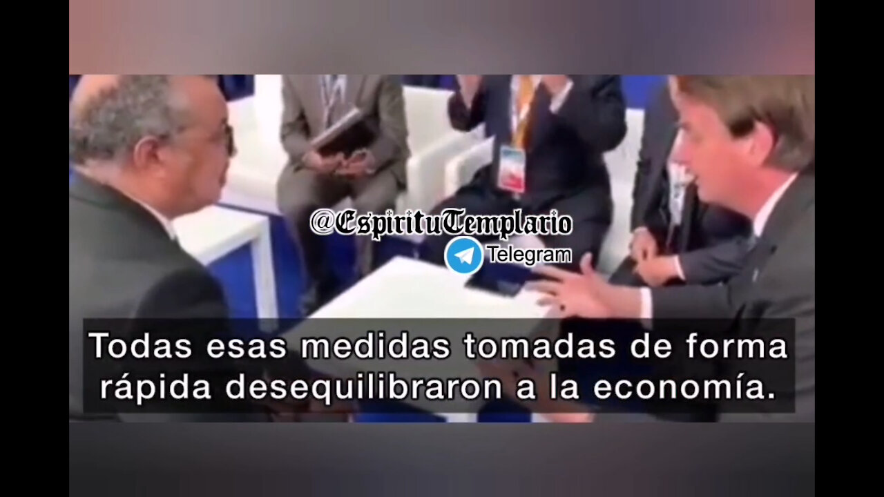 El presidente de Brasil, Bolsonaro, preguntando al director de la OMS, Tedros.