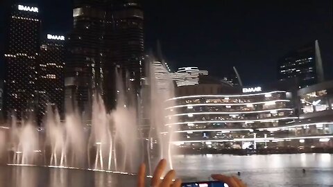 water dance in Dubai mall