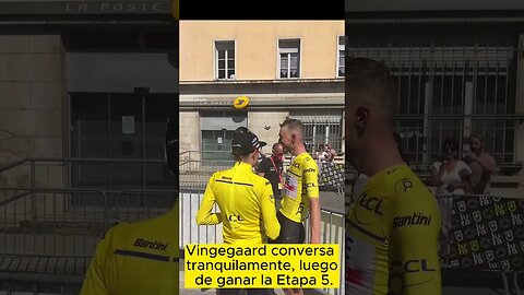 Vingegaard conversa tranquilo luego de ganar la Etapa 5 / Criterium Du Dauphiné 2023.