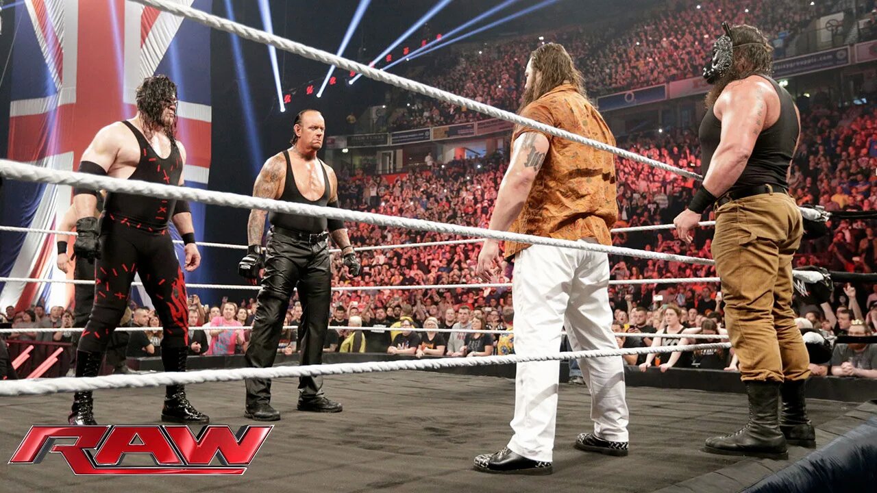 The Undertaker and Demon Kane reemerge to unleash hell upon The Wyatt Family： Raw, November 9, 2015