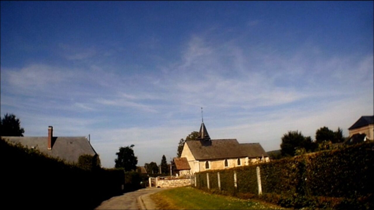 FRENEUSE SUR RISLE small Norman village