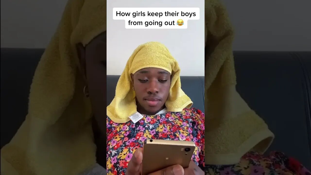 How guys always fold to their girl 😂 #emanskit