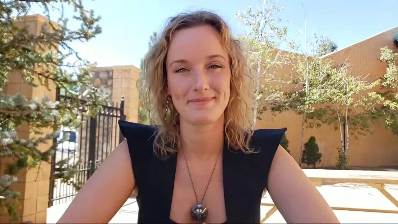 Archon Parasite Travels Into Ladies Brain Thru Left Eye