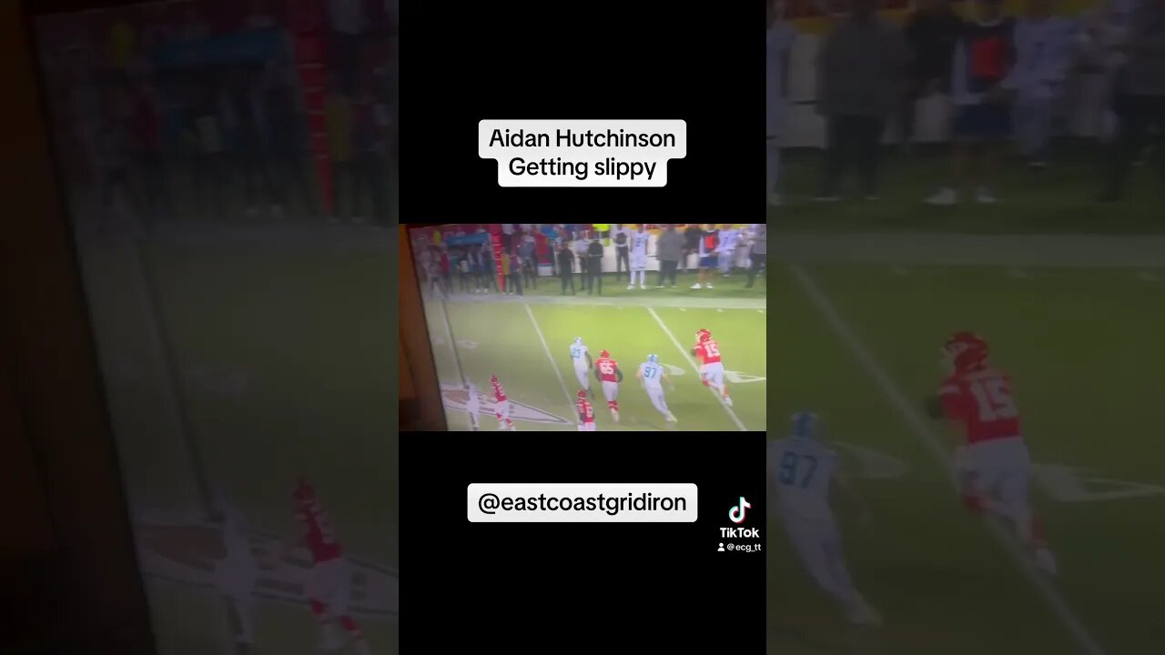 Aidan Hutchinson doing dirty things lol #tnf #aidanhutchinson #detroitlions #nfl