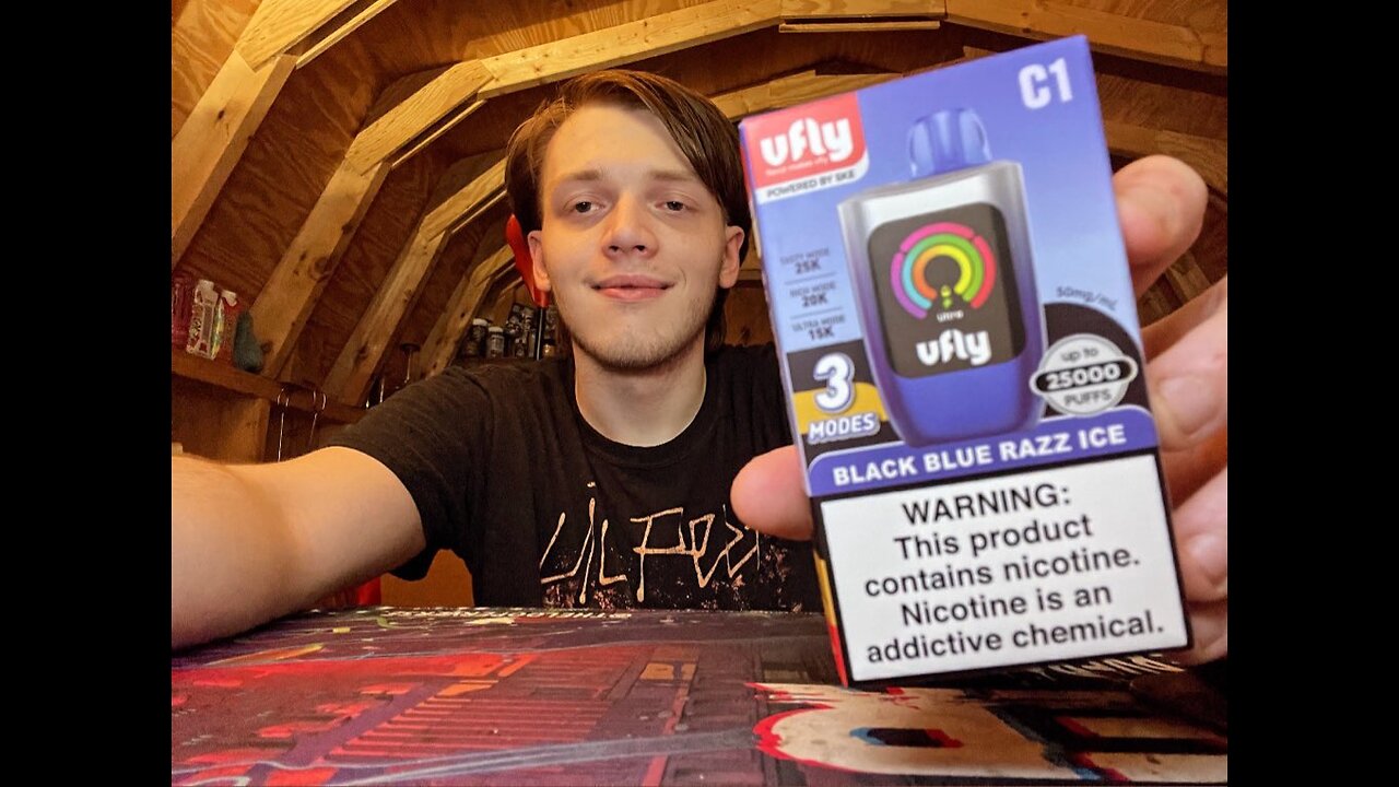 Reviewing Vfly Black BlueRazz Ice 25k!!