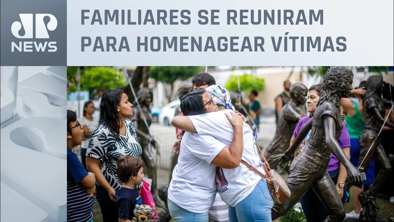 Doze anos após massacre no RJ, familiares das vítimas pedem mais segurança nas escolas